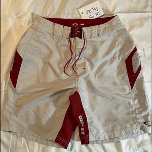 Oakley board shorts sz34